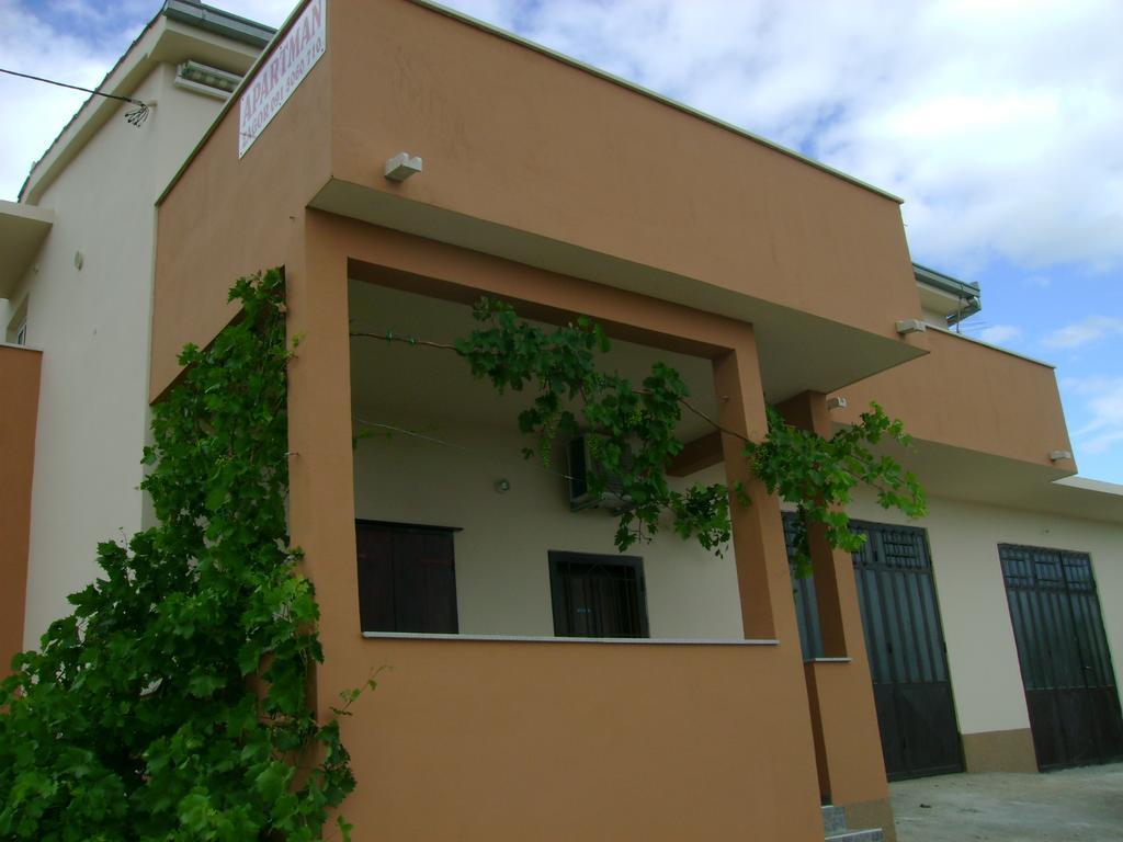 Apartment Zagor Kaštela Cameră foto